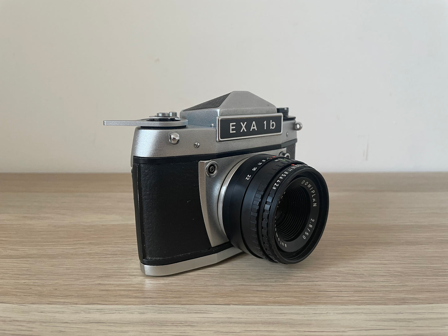 Fotocamera Analogica EXA 1B Germania Est Vintage Anni 70 35mm SLR Reflex