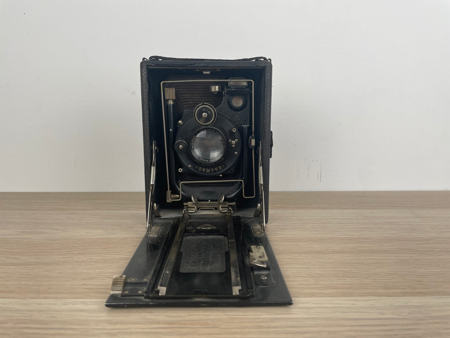 Antica Fotocamera A Soffietto Obiettivo Compur Macchina Fotografica Epoca Nero