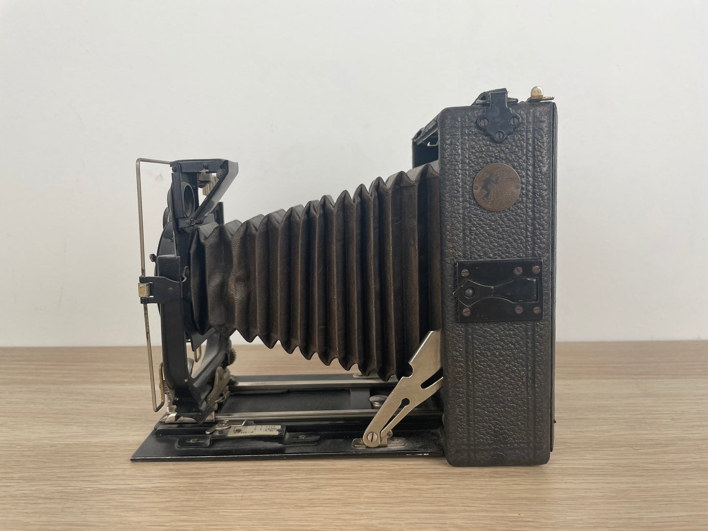 Antica Fotocamera A Soffietto Obiettivo Compur Macchina Fotografica Epoca Nero
