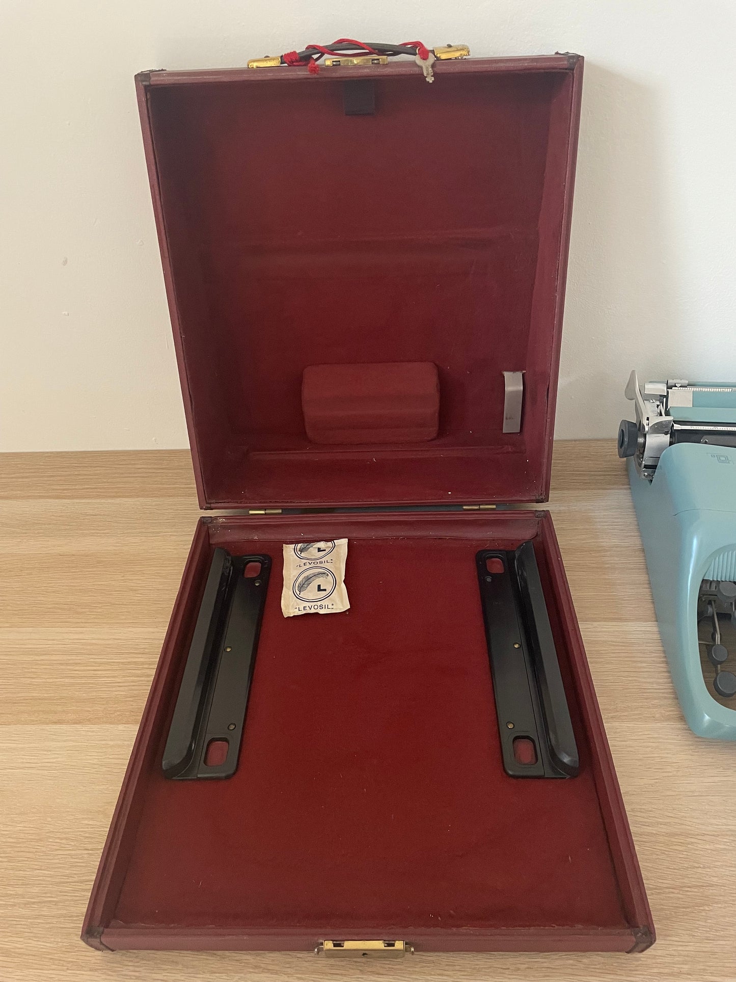 Macchina Da Scrivere Olivetti Studio 44 Vintage Epoca Nizzoli Anni 50 Custodia