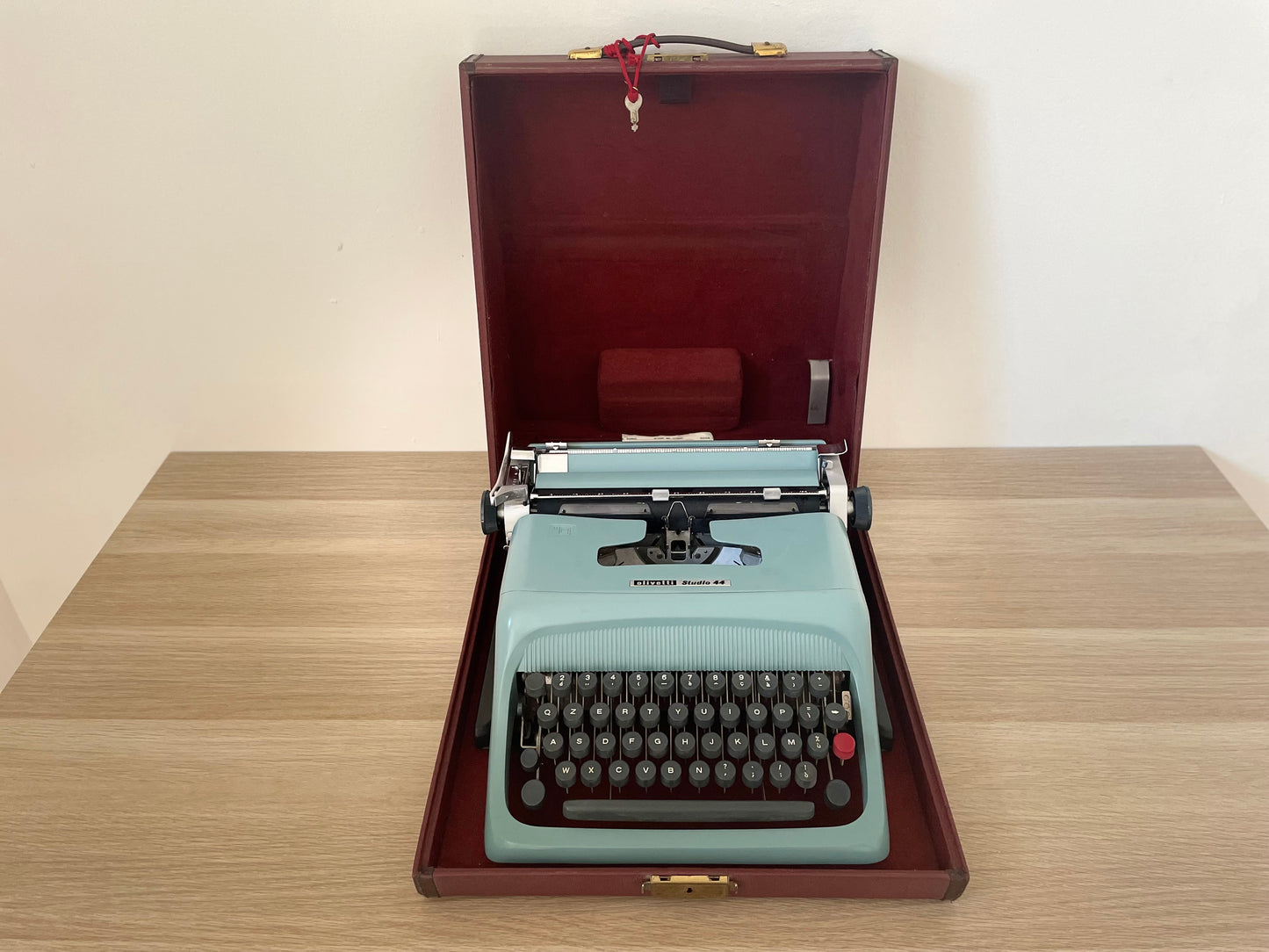 Macchina Da Scrivere Olivetti Studio 44 Vintage Epoca Nizzoli Anni 50 Custodia