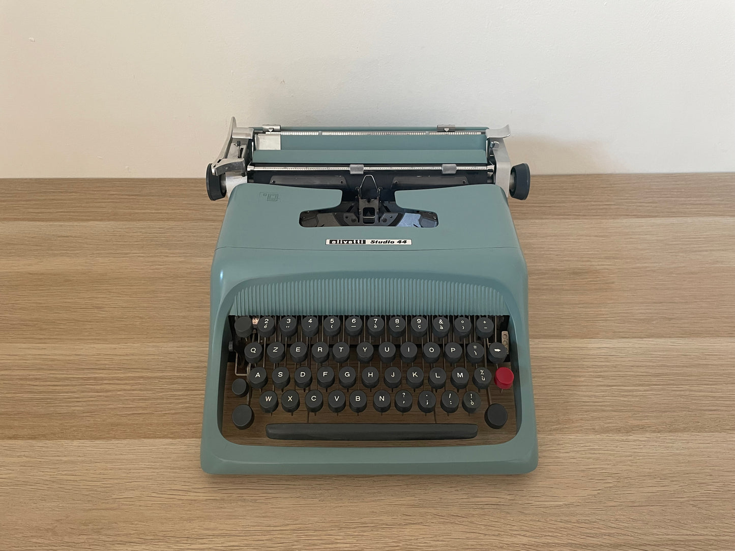 Macchina Da Scrivere Olivetti Studio 44 Vintage Epoca Nizzoli Anni 50 Custodia