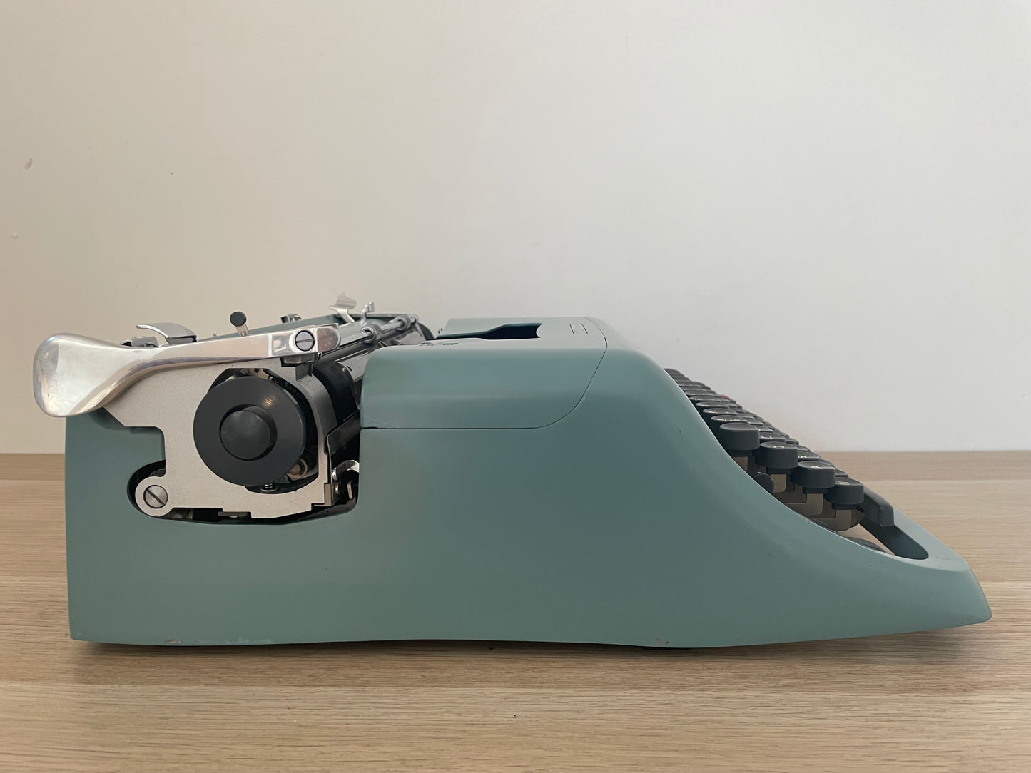 Macchina Da Scrivere Olivetti Studio 44 Vintage Epoca Nizzoli Anni 50 Custodia
