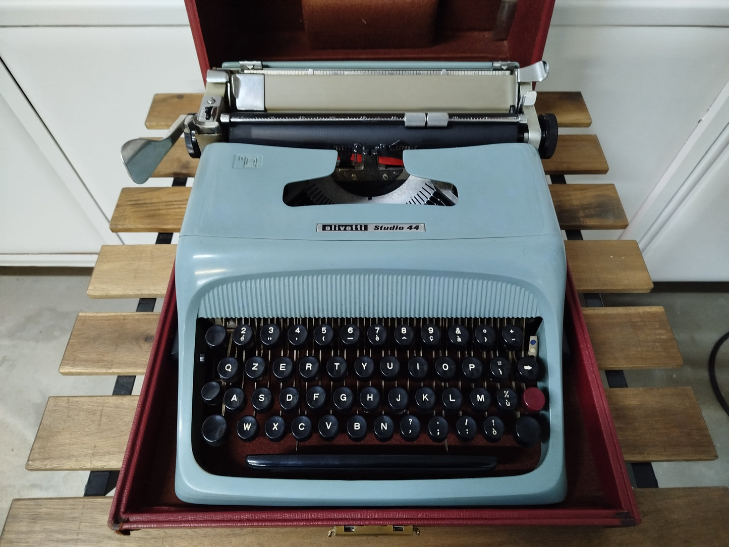 Macchina Da Scrivere Olivetti Studio 44 Vintage Epoca Con Custodia Funzionante