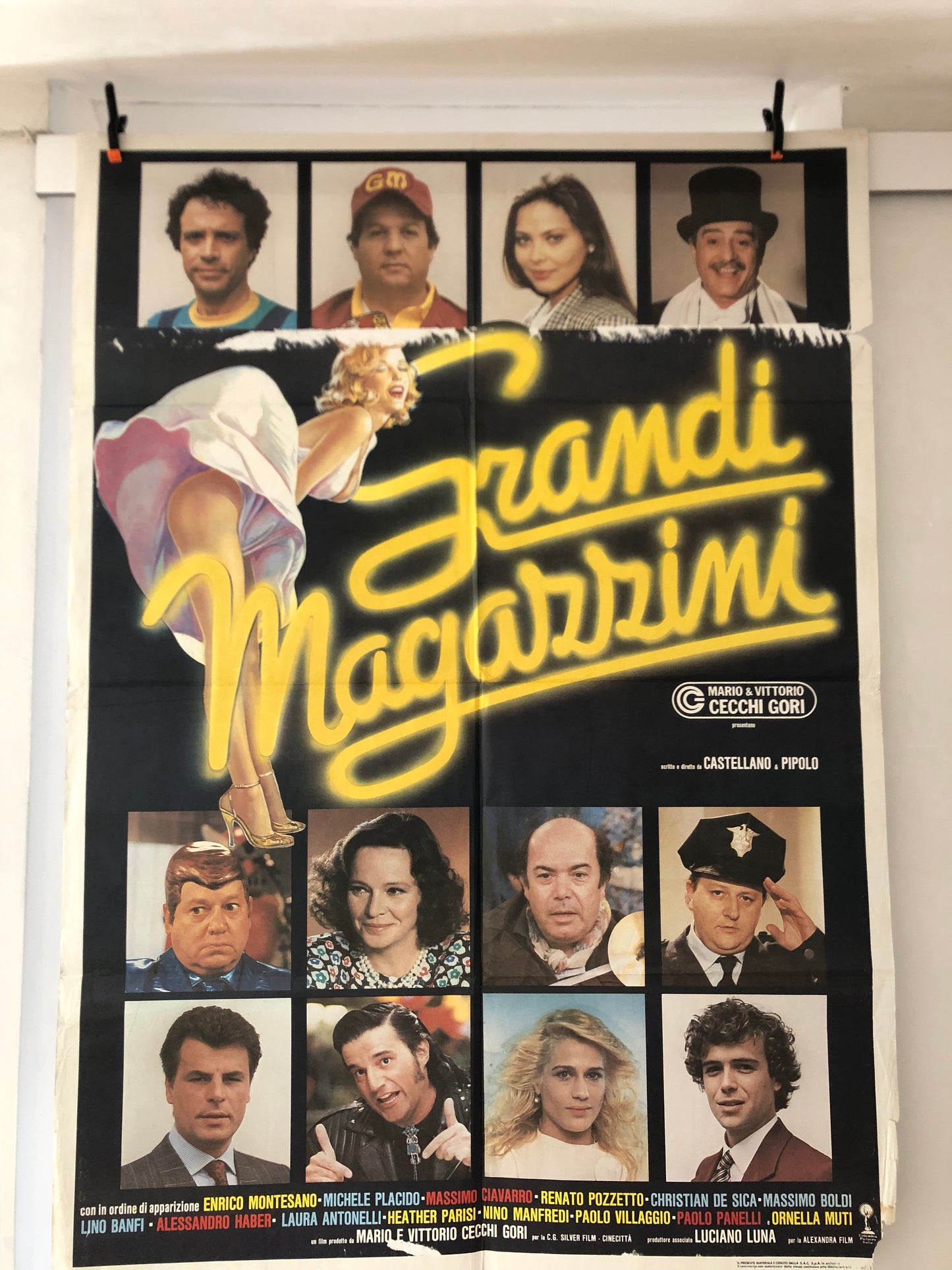 Manifesto Cinema Originale Film "Grandi Magazzini" Anno 1986, con Villaggio, Banfi, Boldi, Manfredi, misure 140x100