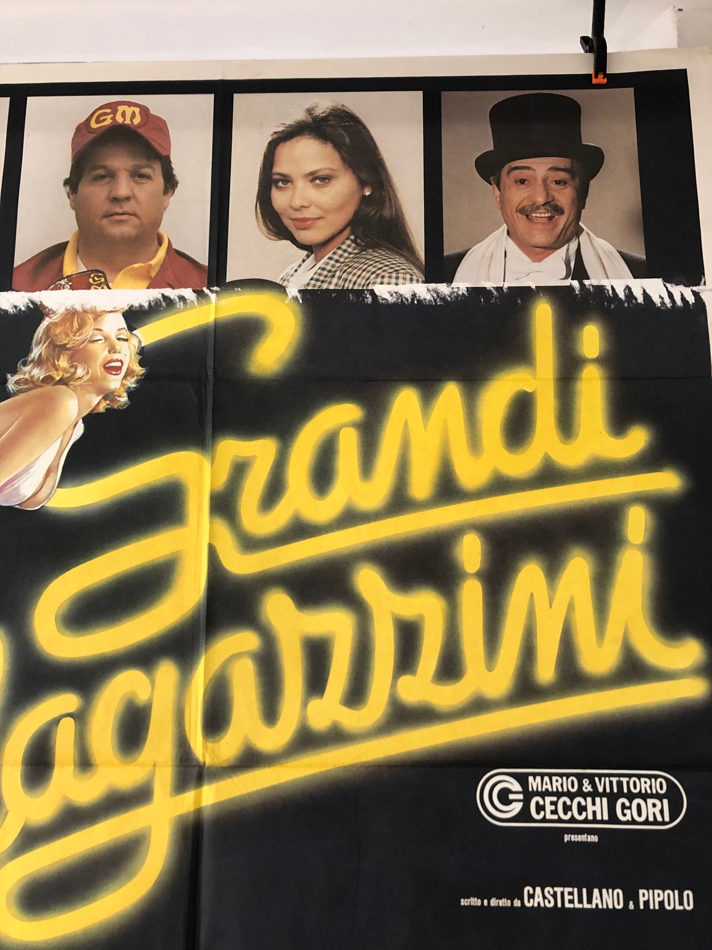 Manifesto Cinema Originale Film "Grandi Magazzini" Anno 1986, con Villaggio, Banfi, Boldi, Manfredi, misure 140x100