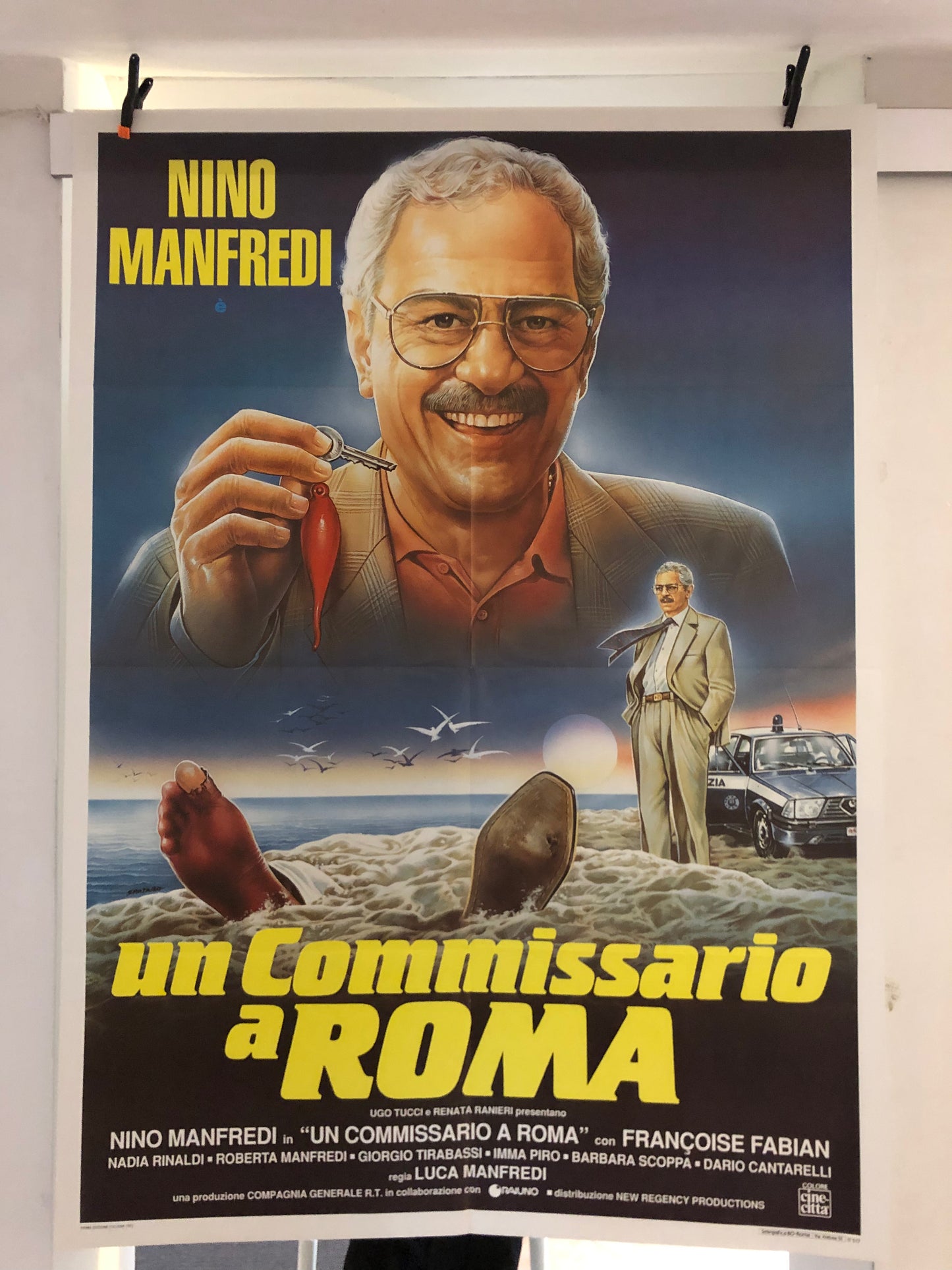 Manifesto Cinema Originale del Film "Un Commissario A Roma", anno 1992, Locandina 140x100 con Nino Manfredi