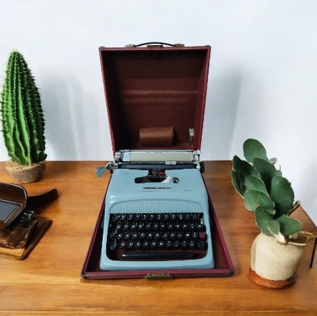 Macchina Da Scrivere Olivetti Studio 44 Vintage Epoca Con Custodia Funzionante