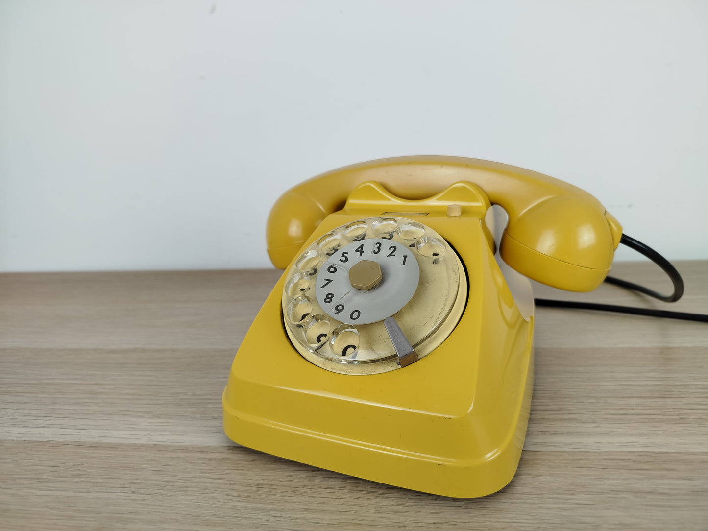 Telefono A Disco Siemens Auso S62 Vintage Epoca Design Lino Saltini Giallo