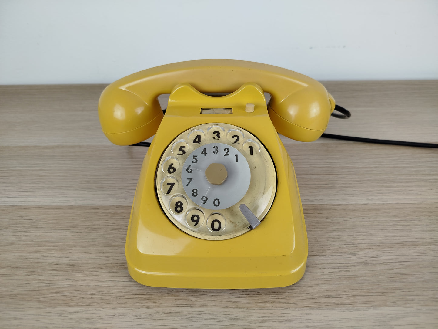 Telefono A Disco Siemens Auso S62 Vintage Epoca Design Lino Saltini Giallo