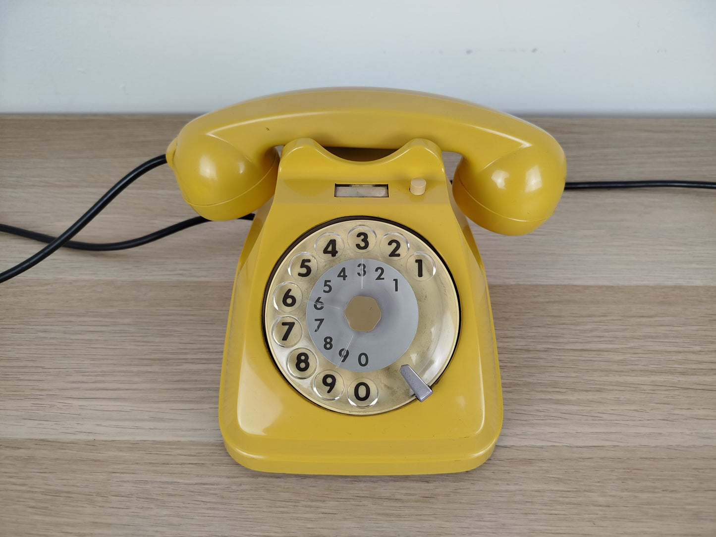 Telefono A Disco Siemens Auso S62 Vintage Epoca Design Lino Saltini Giallo
