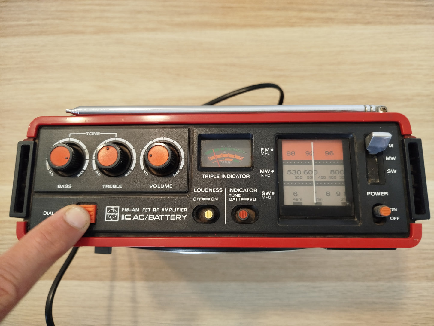 Radio National Panasonic GX300 RF-888JBS Vintage Epoca Anni 70 Rossa FM AM
