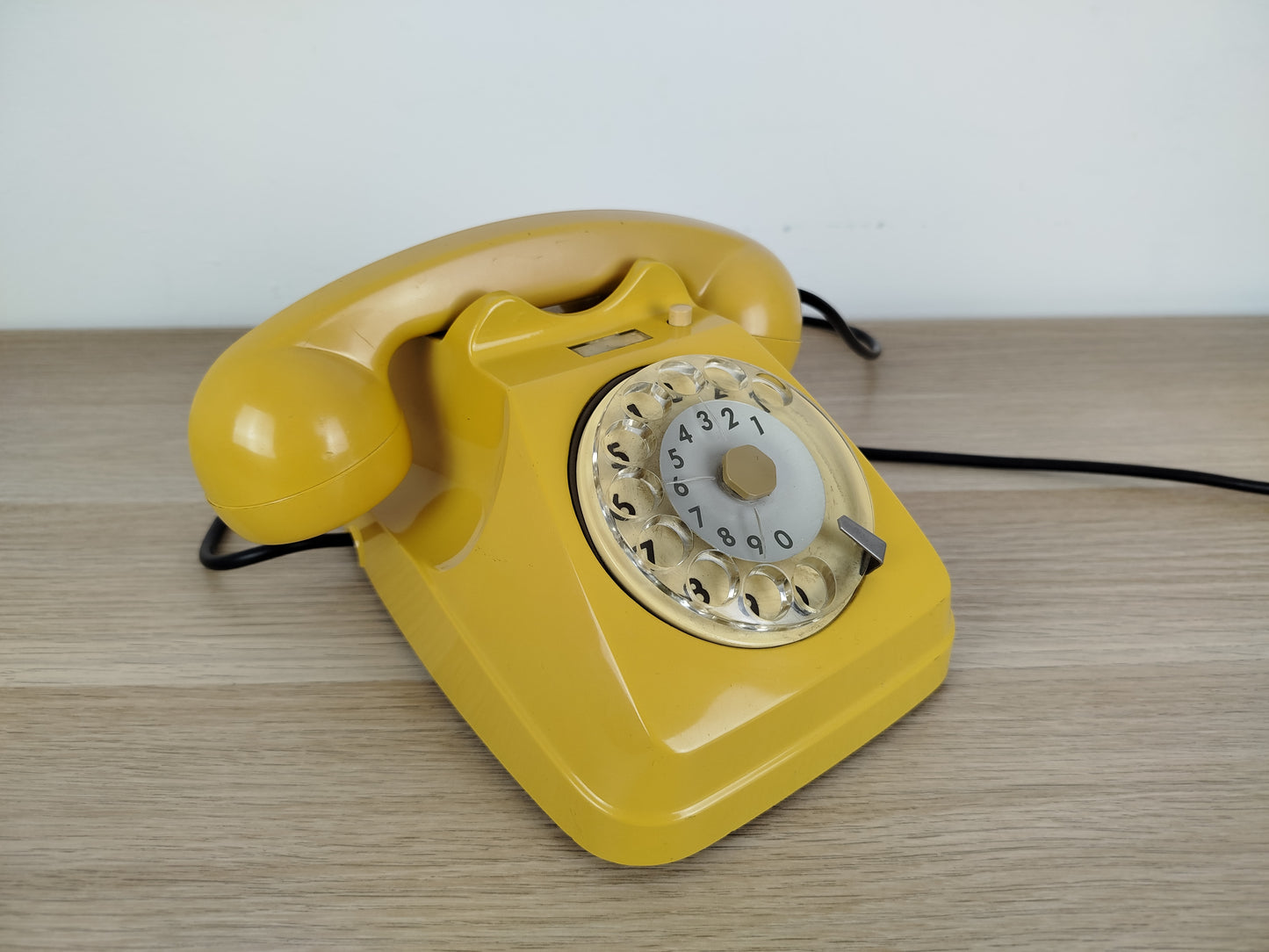 Telefono A Disco Siemens Auso S62 Vintage Epoca Design Lino Saltini Giallo
