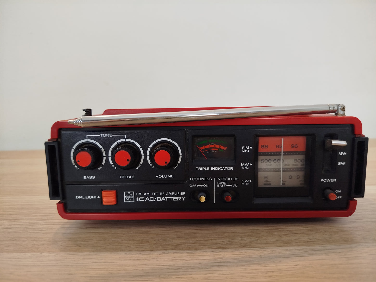 Radio National Panasonic GX300 RF-888JBS Vintage Epoca Anni 70 Rossa FM AM