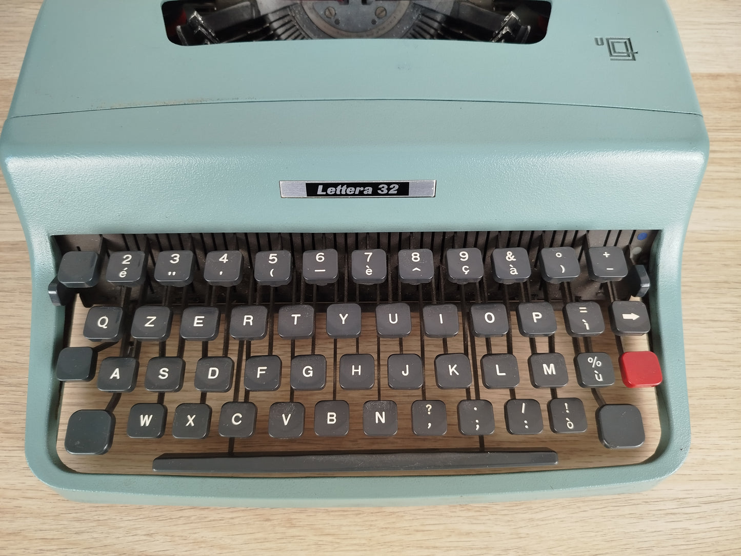 Macchina Da Scrivere Olivetti Lettera 32 Azzurra Vintage Epoca Anni 60 Design