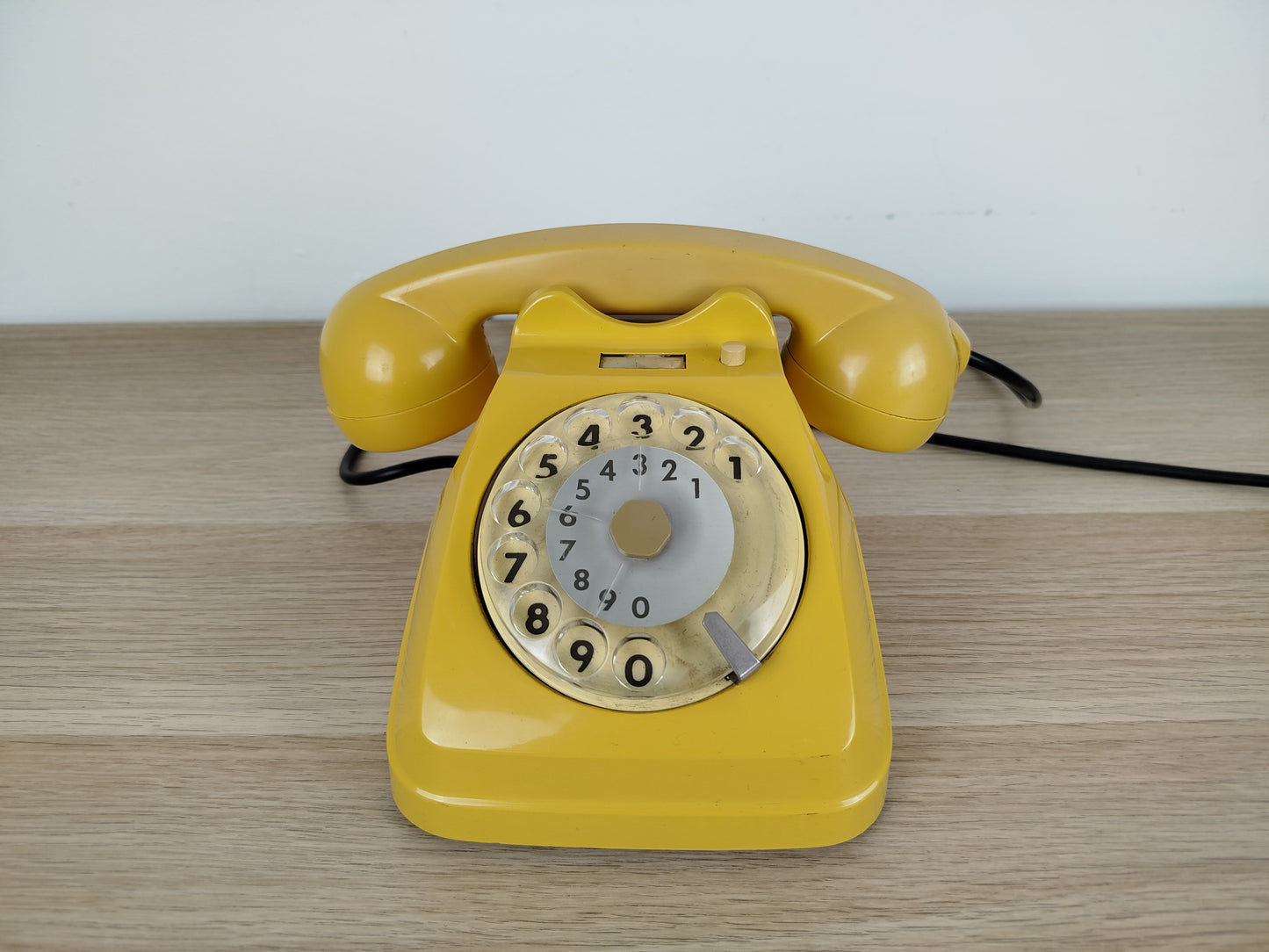 Telefono A Disco Siemens Auso S62 Vintage Epoca Design Lino Saltini Giallo