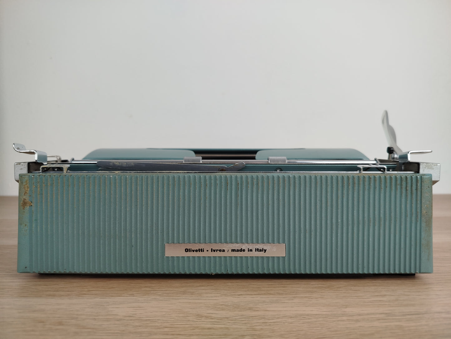 Macchina Da Scrivere Olivetti Lettera 32 Azzurra Vintage Epoca Anni 60 Design
