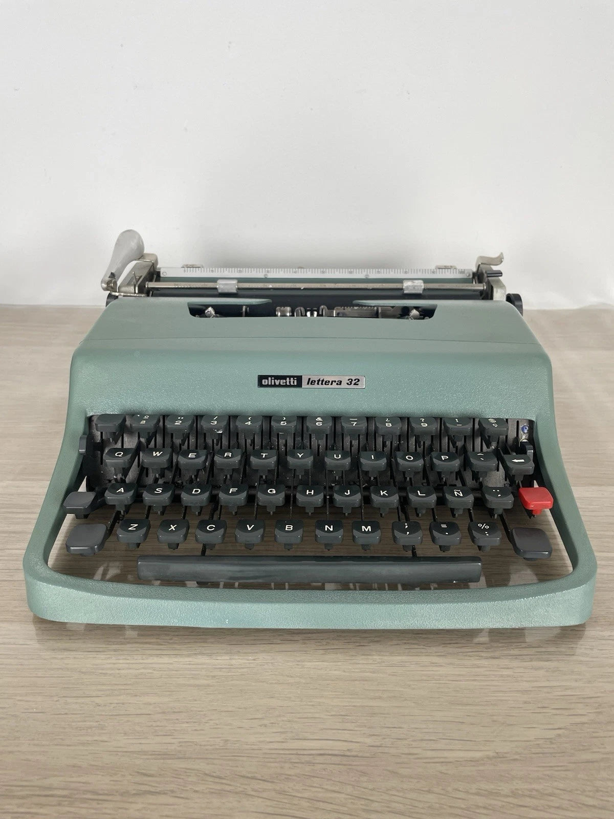 Macchina Da Scrivere Olivetti Lettera 32 Vintage Nizzoli Anni 60+Custodia
