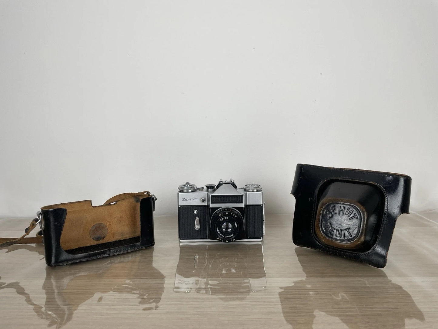 Fotocamera Analogica Zenit E Reflex 35mm URSS Anni 70 Nera Argento Con Custodia