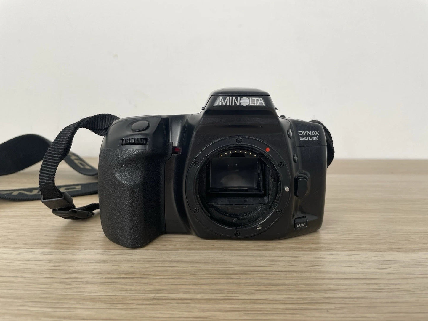 Fotocamera Analogica Minolta Dynax 500si Macchina Fotografica Reflex 35mm Corpo