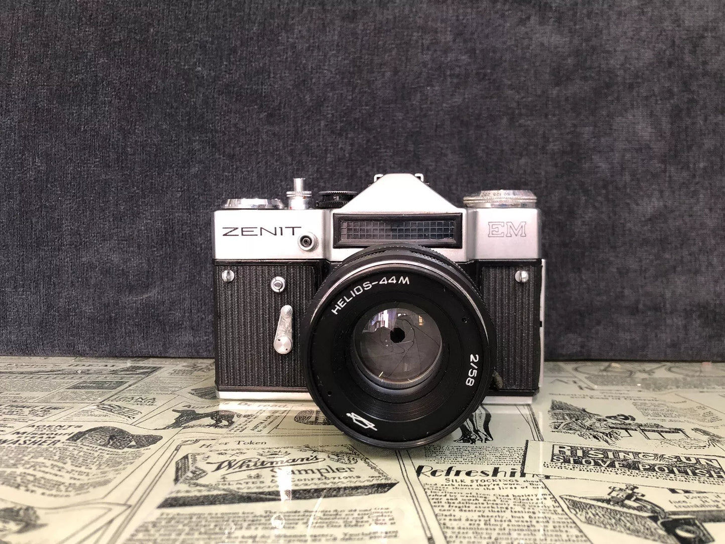 Fotocamera Analogica Zenit EM URSS Vintage Anni 80 Reflex 35mm Obiettivo Helios
