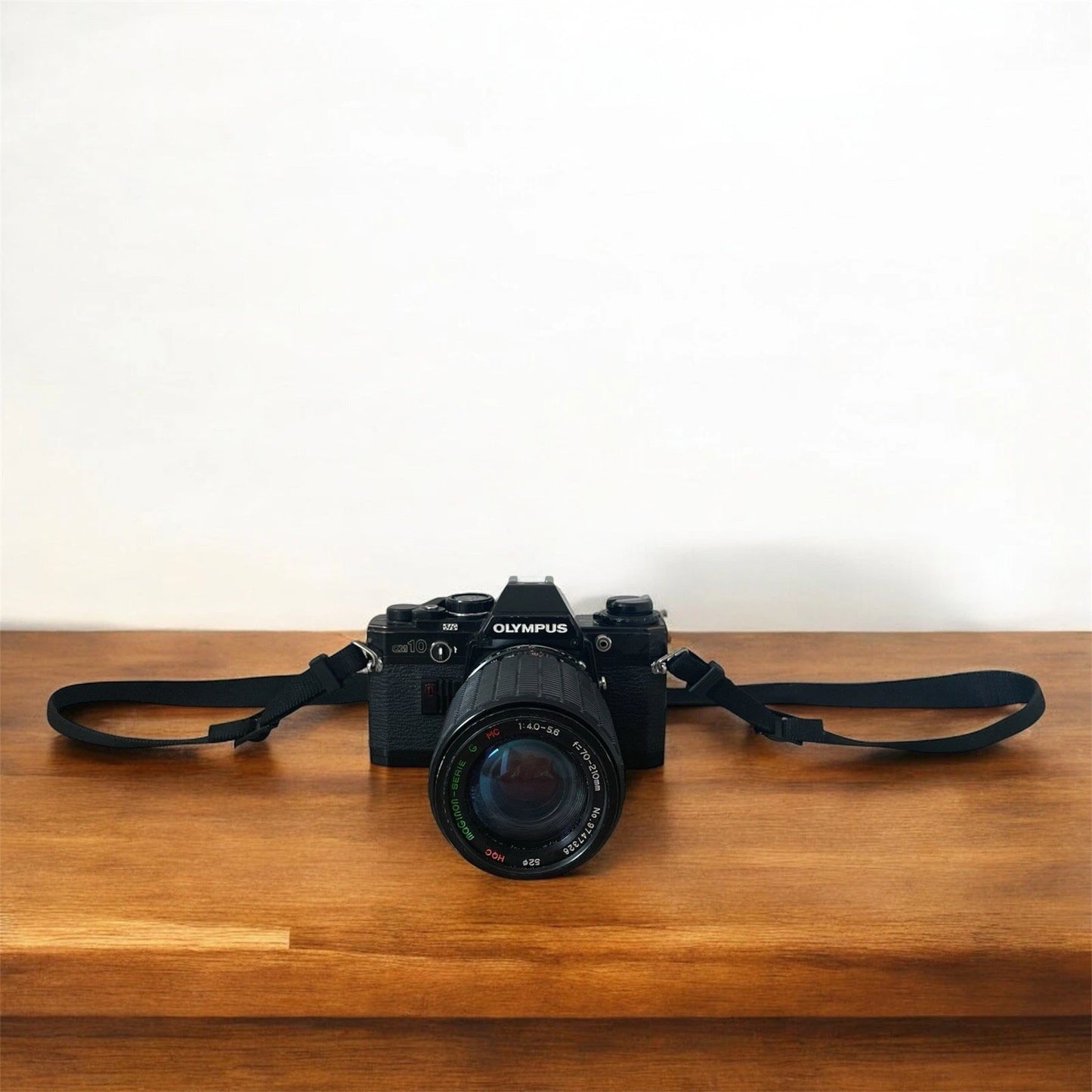 Fotocamera Analogica Olympus OM-10 Con Obiettivo Maginon f70-120mm Reflex 35mm