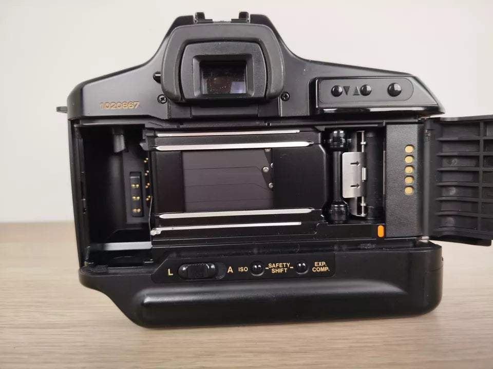 Fotocamera Analogica Canon T90 35mm SLR Nero Corpo Macchina E Manuale A Batterie