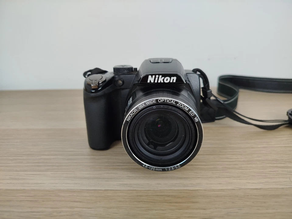 Fotocamera Digitale Nikon Coolpix P100 Obiettivo Nikkor 26X Optical Wide Zoom