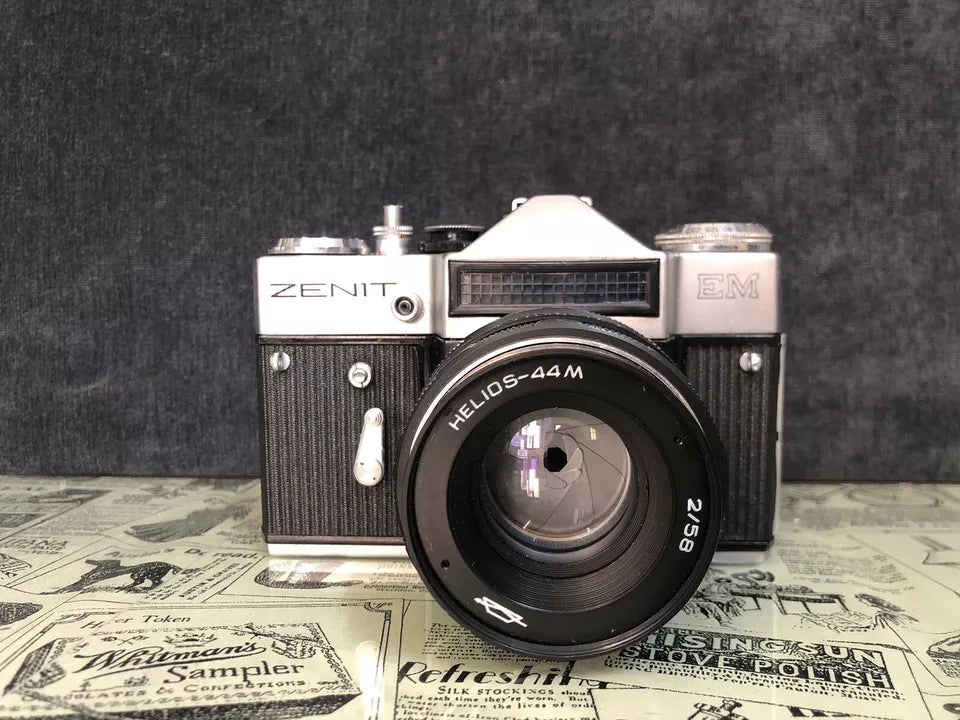Fotocamera Analogica Zenit EM URSS Vintage Anni 80 Reflex 35mm Obiettivo Helios