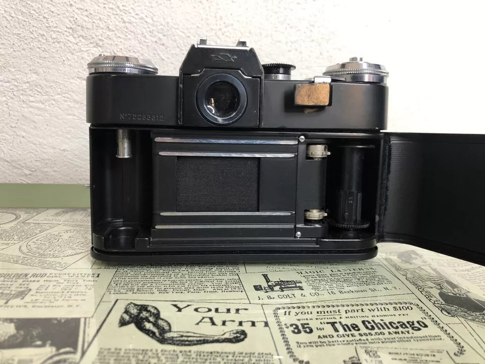 Fotocamera Analogica Zenit E URSS Atemsa 35mm Reflex Obiettivo Helios 44-2 Vite