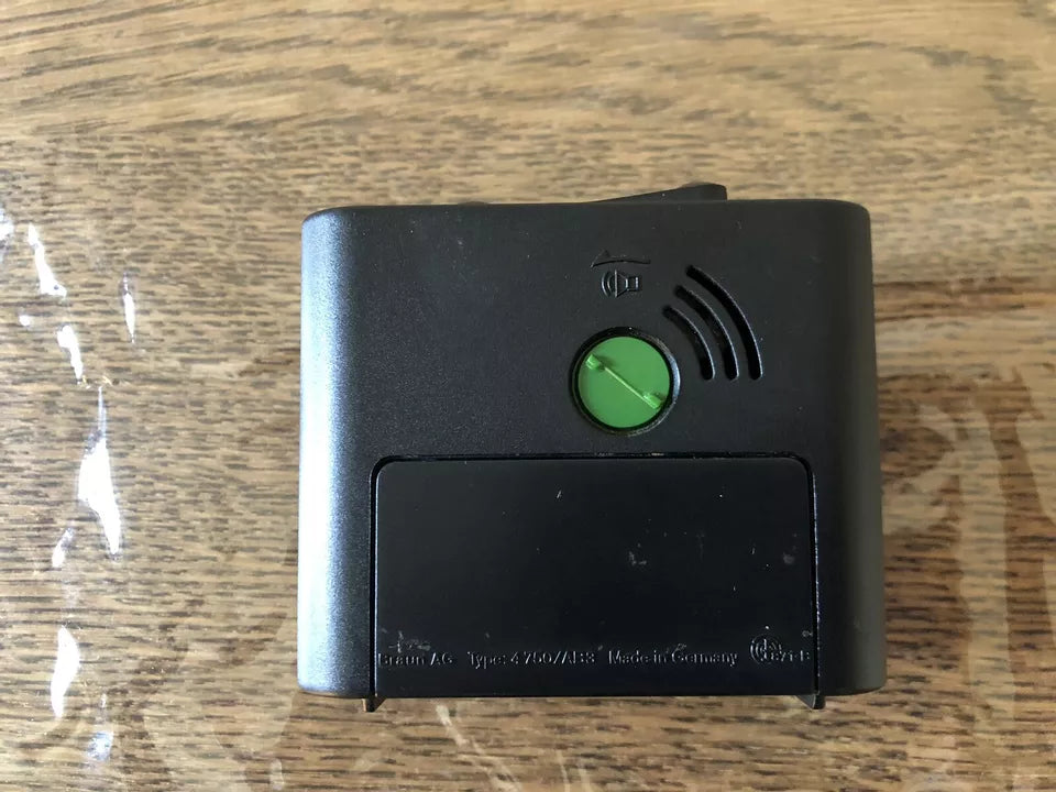 Orologio Sveglia A Batteria Da Tavolo Braun 4750/AB3 Pezzi Di Ricambio