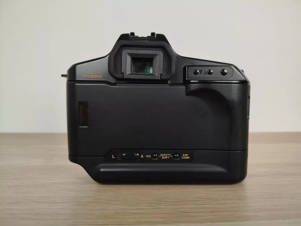 Fotocamera Analogica Canon T90 35mm SLR Nero Corpo Macchina E Manuale A Batterie