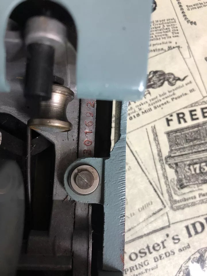 Macchina Da Scrivere Olivetti Lettera 22 Vintage Epoca Anni ‘50 Azzurro