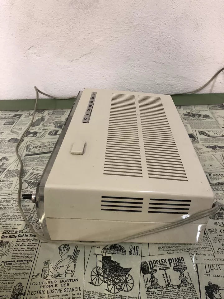 Radio Sveglia Analogica Grundig Sono Clock Bianca Vintage 70 Pezzi Di Ricambio