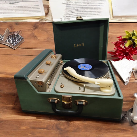 LESA: L'Innovazione delle Fonovaligie e delle Radio, un'Icona della Milano del Dopoguerra