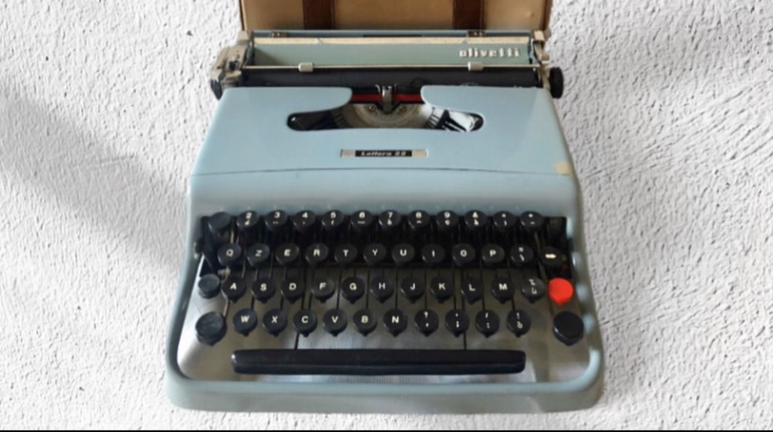 Lettera 22: L’Icona della Scrittura Portatile