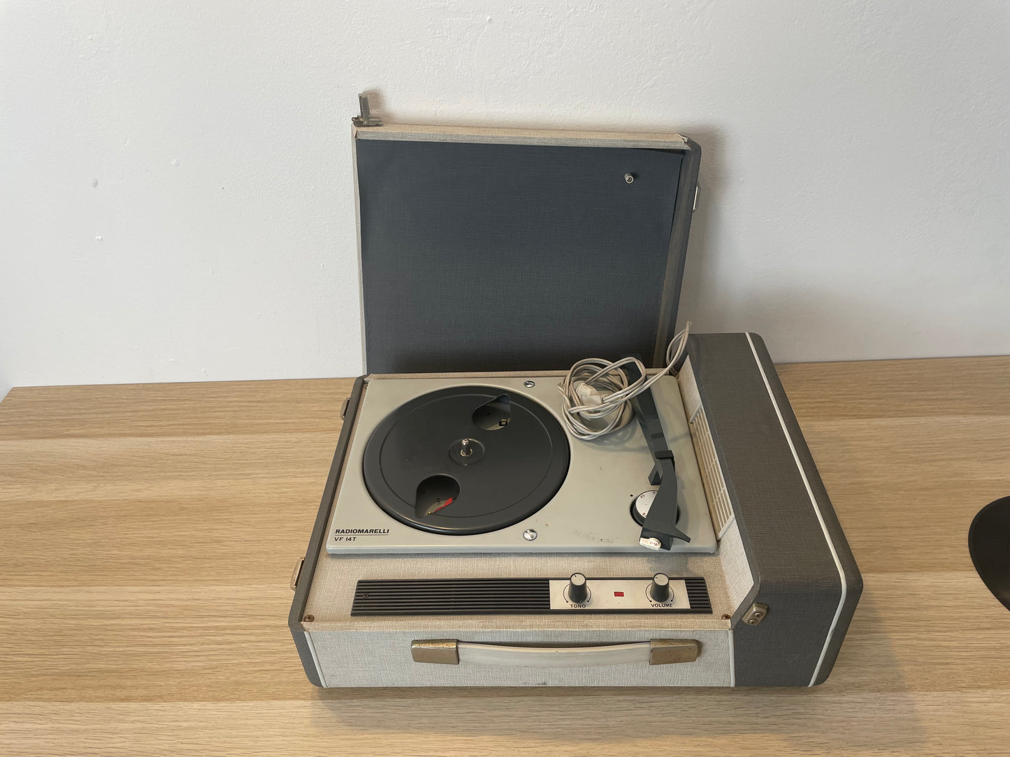 Fonovaligia Radiomarelli VF 14T Vintage Epoca Anni 60 Per Pezzi Di Ricambio Grigio