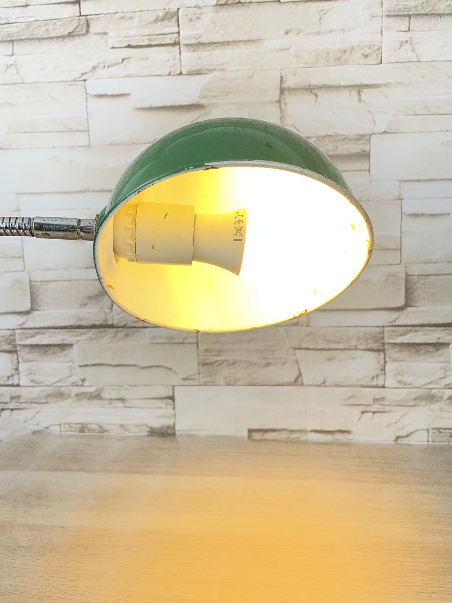 Lampada Vintage Da Tavolo Snodabile Anni 70 Industriale Verde Con Morsetto