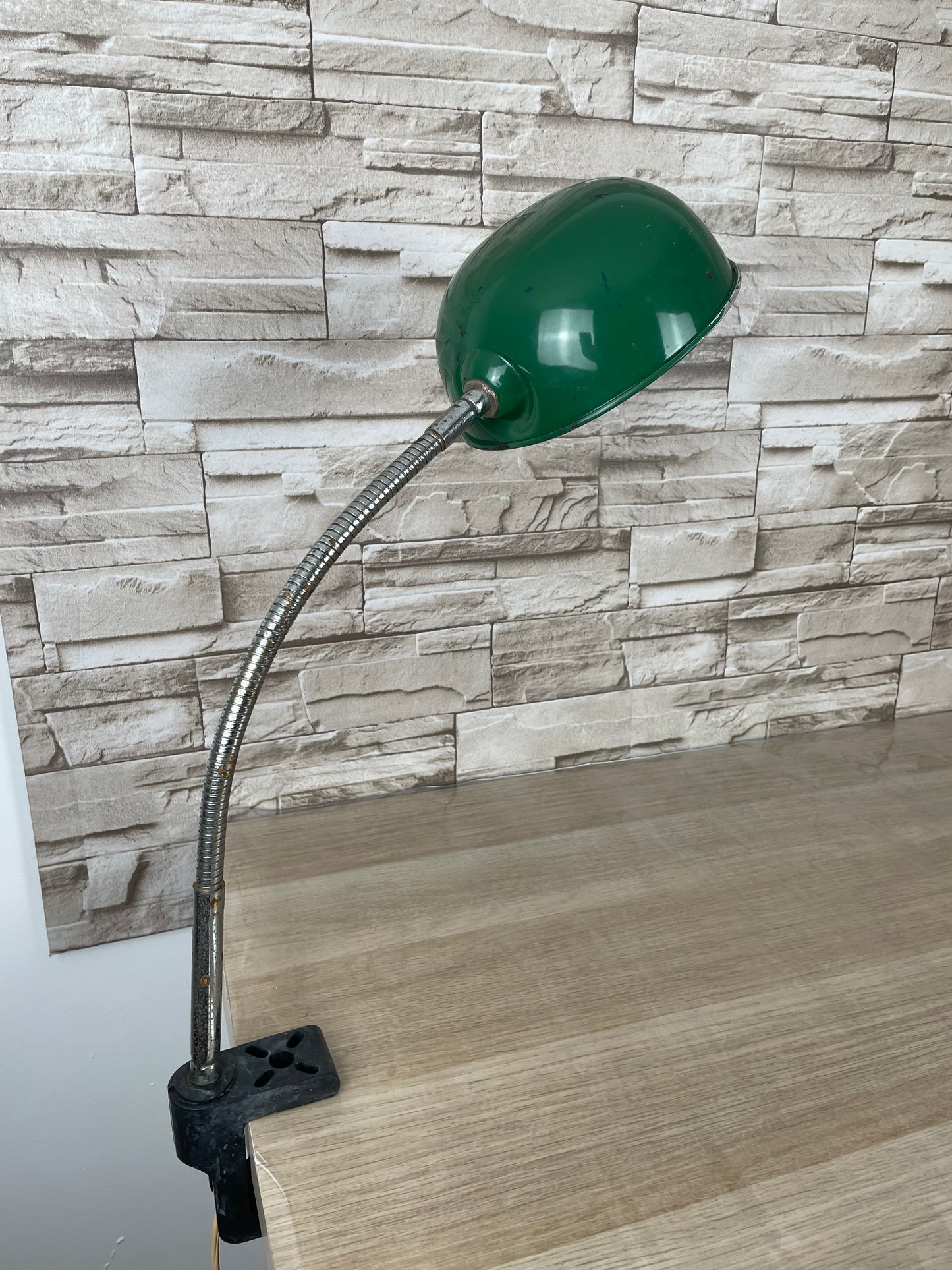 Lampada Vintage Da Tavolo Snodabile Anni 70 Industriale Verde Con Morsetto