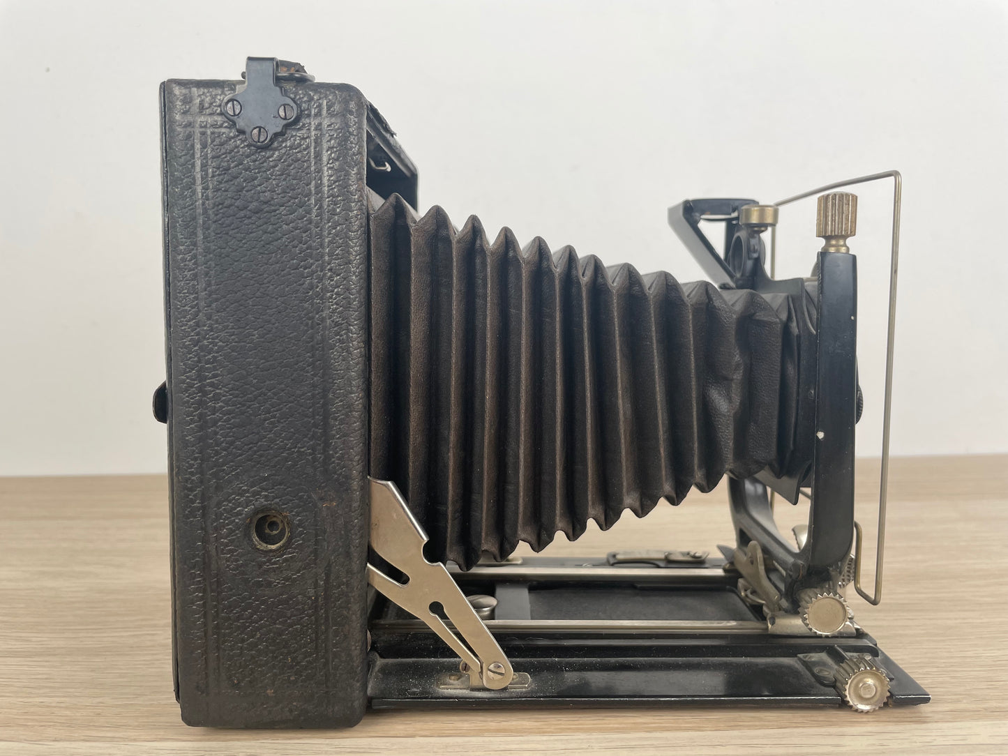 Antica Fotocamera A Soffietto Obiettivo Compur Macchina Fotografica Epoca Nero