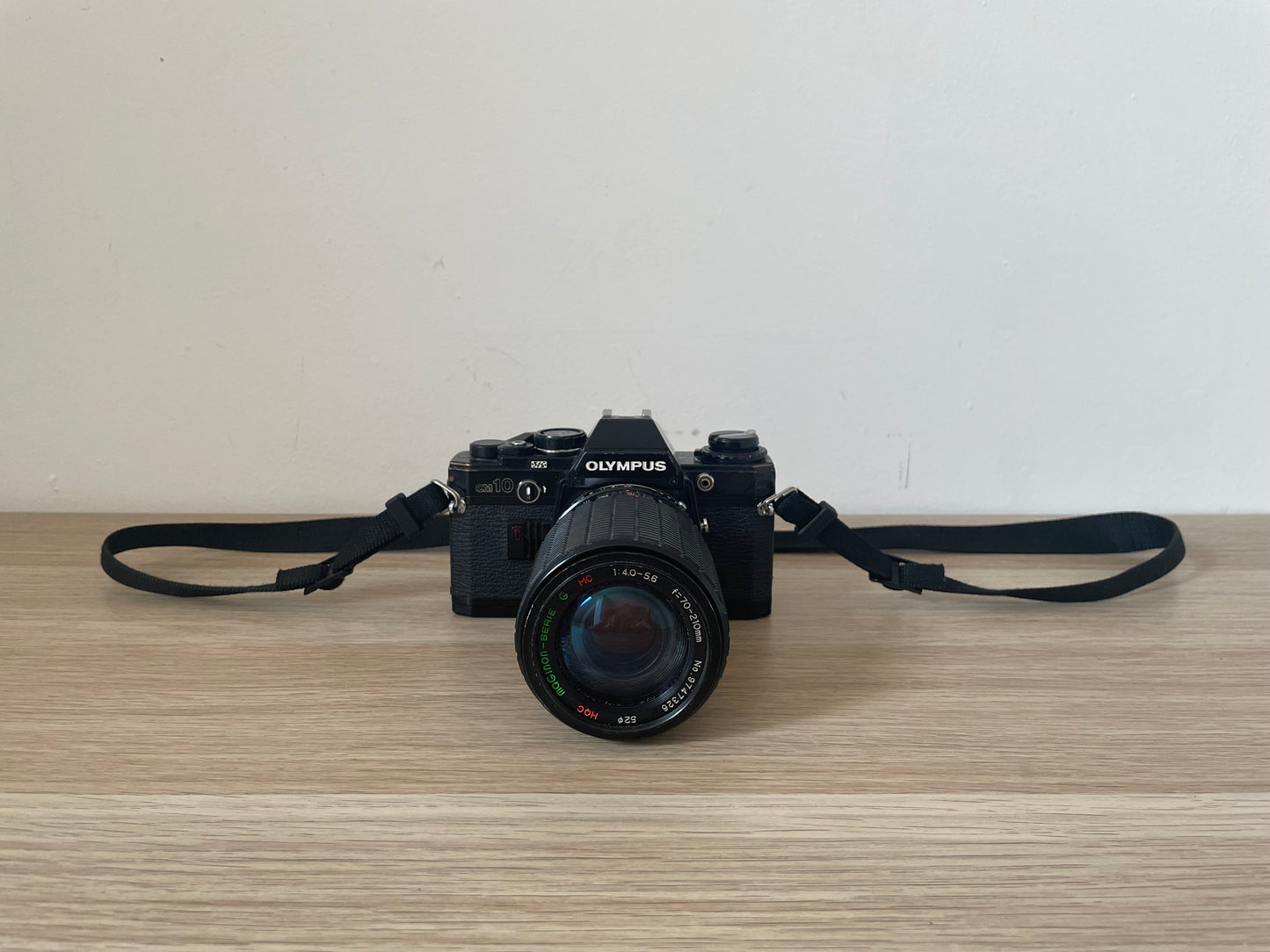Fotocamera Analogica Olympus OM-10 Con Obiettivo Maginon f70-120mm Reflex 35mm