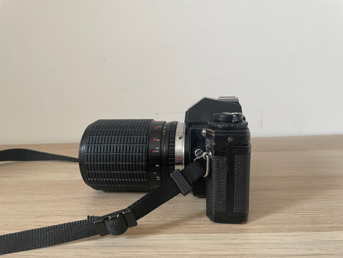 Fotocamera Analogica Olympus OM-10 Con Obiettivo Maginon f70-120mm Reflex 35mm
