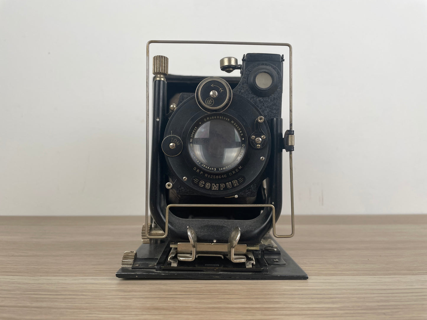 Antica Fotocamera A Soffietto Obiettivo Compur Macchina Fotografica Epoca Nero