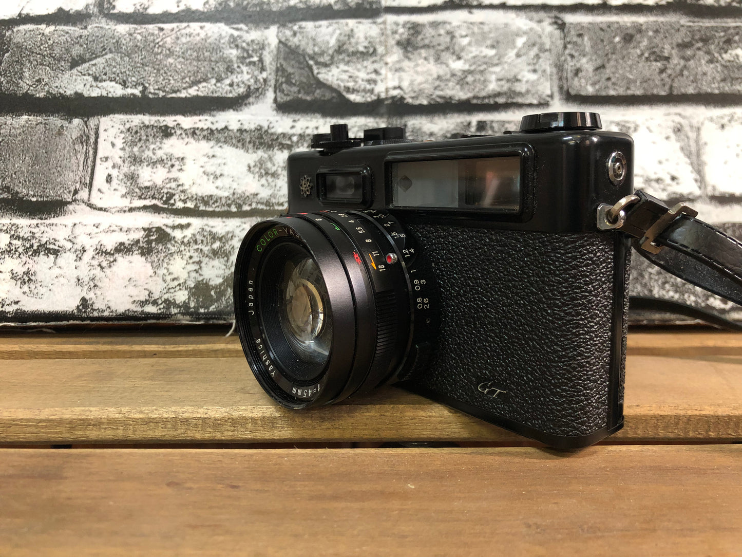 Fotocamera Yashica Electro 35 GT Obiettivo Yashinon DX Con Custodia, 35mm, Colore Nero PER PEZZI DI RICAMBIO