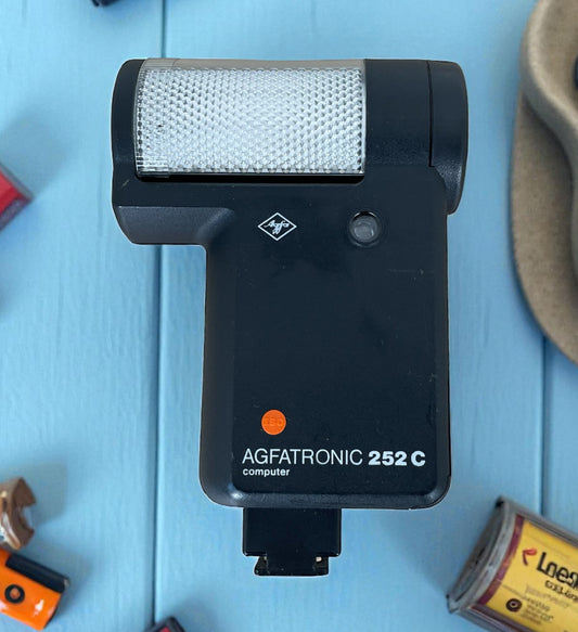 Flash Agfatronic 252 C Computer Universale Standard Per Fotocamera Analogica