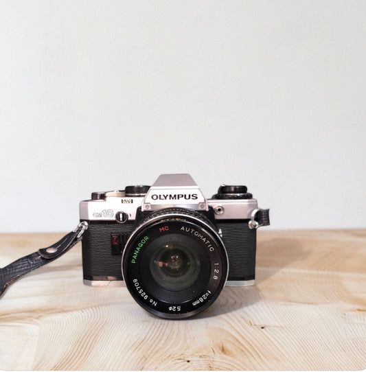 Fotocamera Analogica Reflex Olympus OM 10 35 MM Analogica Con Obiettivo Panagor