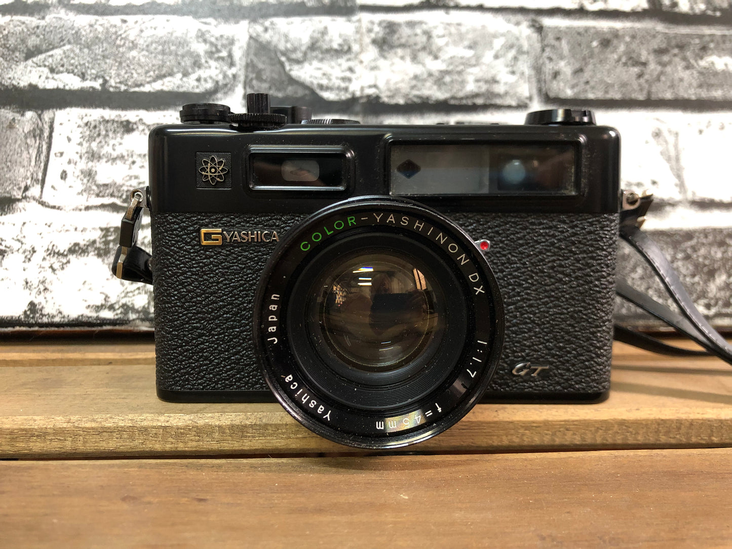 Fotocamera Yashica Electro 35 GT Obiettivo Yashinon DX Con Custodia, 35mm, Colore Nero PER PEZZI DI RICAMBIO