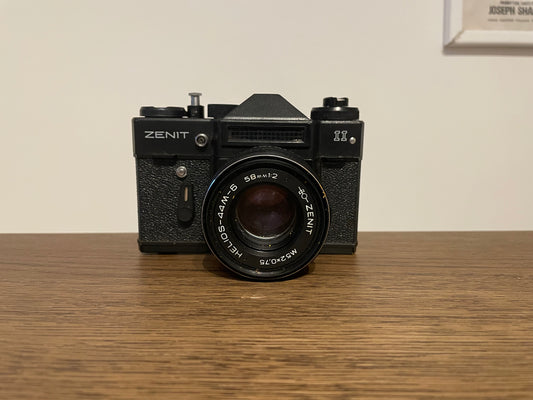 Fotocamera Analogica Zenit II Reflex SLR 35mm Obiettivo Helios 44-M 6 Nera