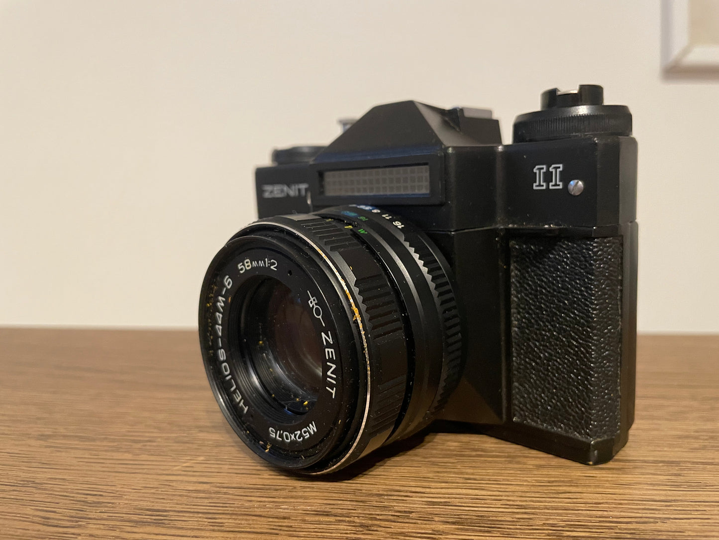 Fotocamera Analogica Zenit II Reflex SLR 35mm Obiettivo Helios 44-M 6 Nera