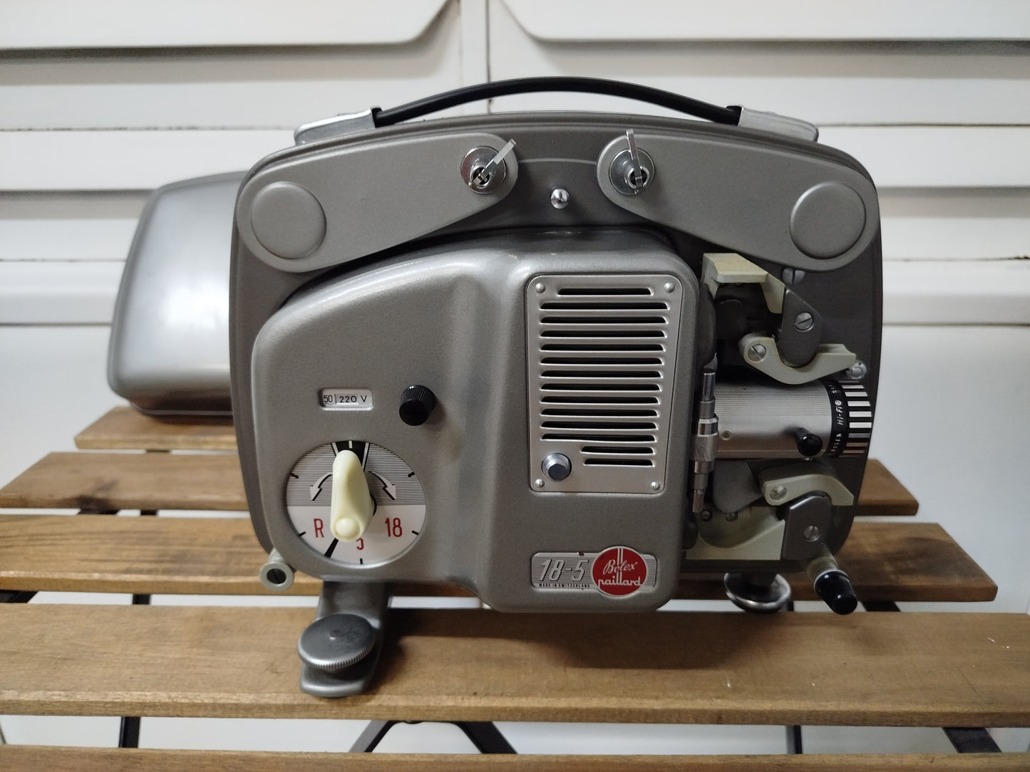 Antico Proiettore Bolex Paillard 18-5 Vintage Epoca Anni 60 Fabbricato in Svizzera E Custodia